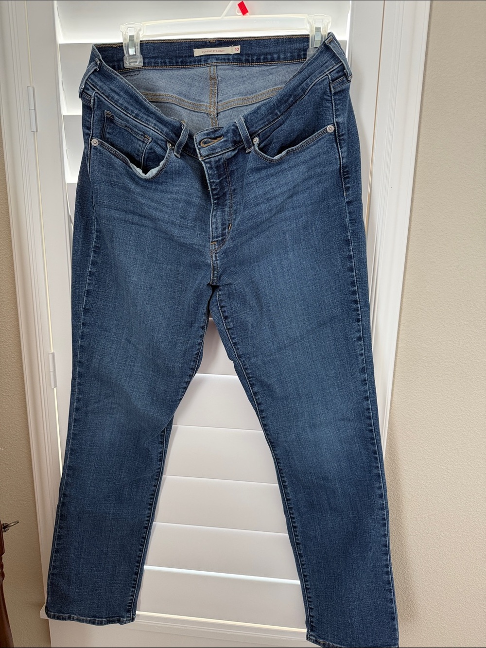 Levi’s Strauss Women’s Straight Leg Jeans in Dark Blue Wash